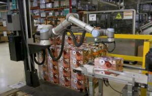 AS40 conveyors with robotics integration